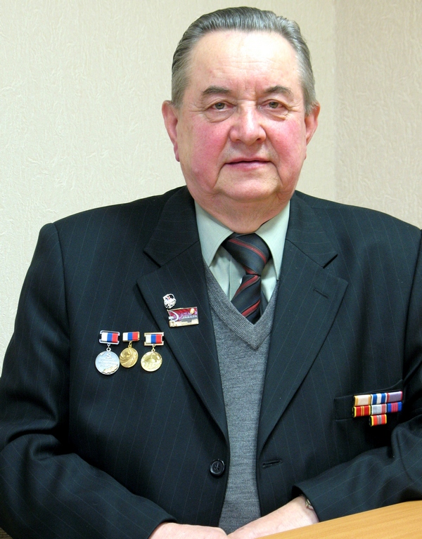 Л.Поляков