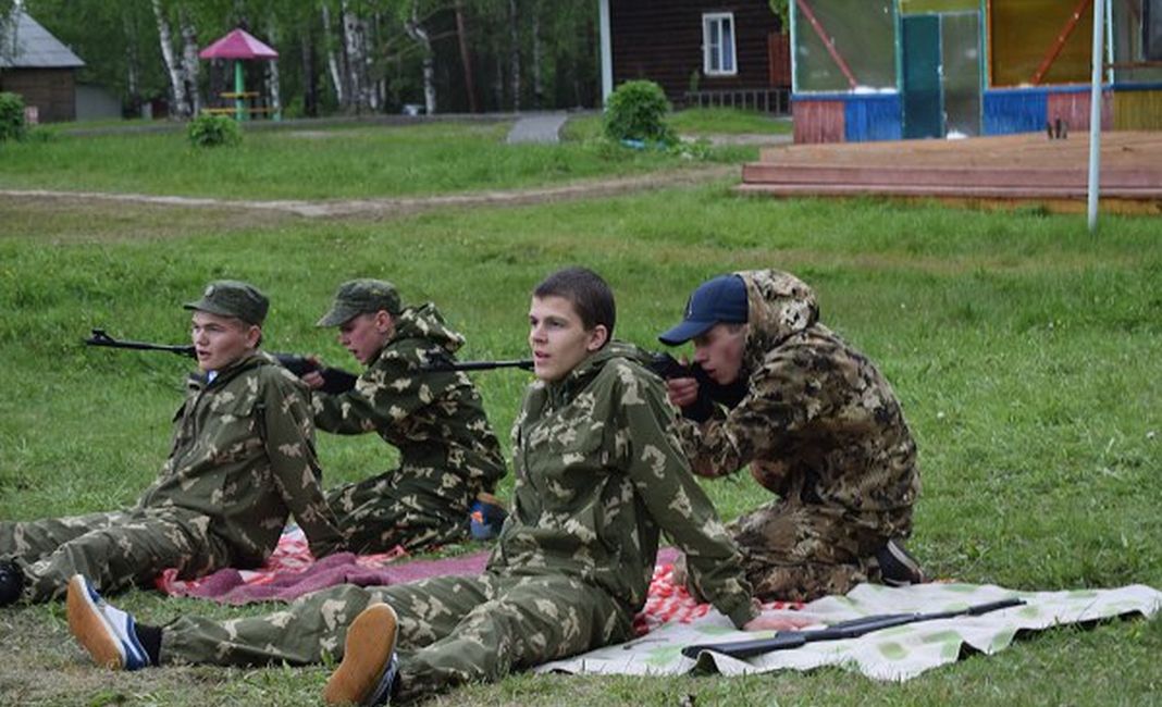 Витязи дети леса. Лагерь Витязь Калуга. Лобва спортивный лагерь Витязь. Лагерь зол Витязь Калуга. Военный лагерь Рыбинск.