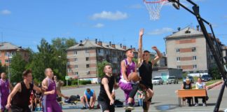 Тополиный пух, жара, стритбол…