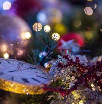 Карнавальная мозаика родом из детства новый год, часы