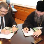 Преосвященный Евгений, епископ Нижнетагильский и Невьянский и глава городского округа «Город Лесной» Сергей ЧЕРЕПАНОВ