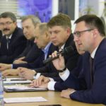 К решению проблем подходить совместно