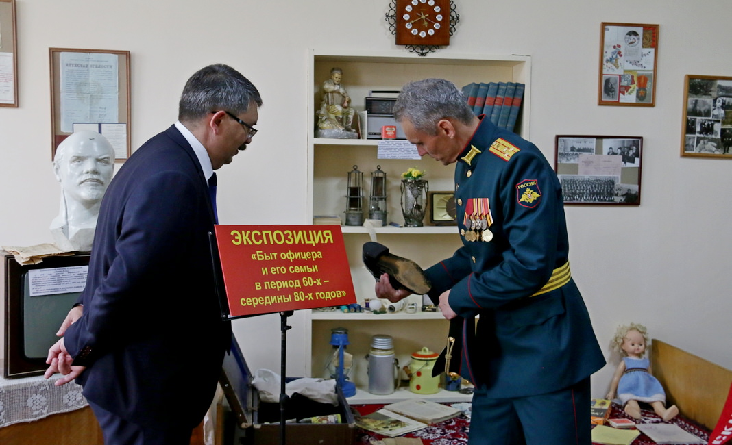 Поколением сохранившим. Генерал Гаврилятов Виктор Александрович. Полковник Гаврилятов. Полковник Гаврилятов Виктор Александрович. Командир войсковой части 40274 полковник Луконин.