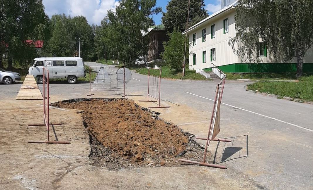 Вакансии поселка. Поселок горный. Работа в посёлке змиеёвке в 10 лет.