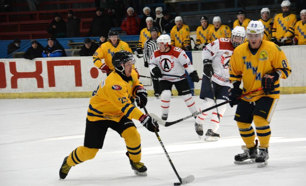 хоккеист химика