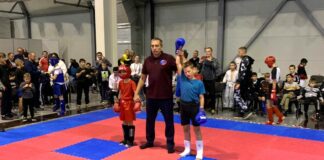 Кикбоксинг