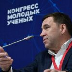 Евгений Куйвашев работает на площадке Конгресса молодых учёных в Сириусе