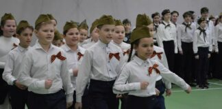 Равняйсь! Смирно!