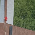 Дети на стелле