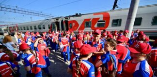 Уральская столица встретила сотню юных героев, путешествующих по России