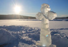 Прежде чем окунуться в иордань