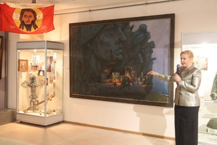 Татьяна Пономаренко-Левераш познакомила лесничан с выставкой