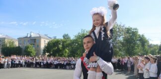 Когда уйдём со школьного двора
