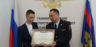 «Бабушка, вас обманывают!»: история Вани Комогорова, которая облетела всю страну