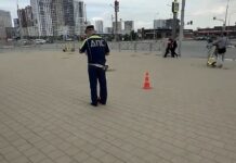 В Екатеринбурге 14-летний подросток на арендованном самокате сбил ребёнка