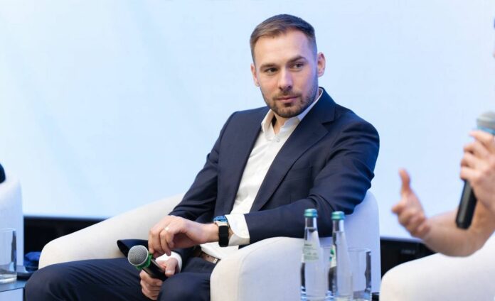 Антон Шипулин