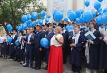 Диплом как знак качества: каждый шестой выпускник в этом году – отличник