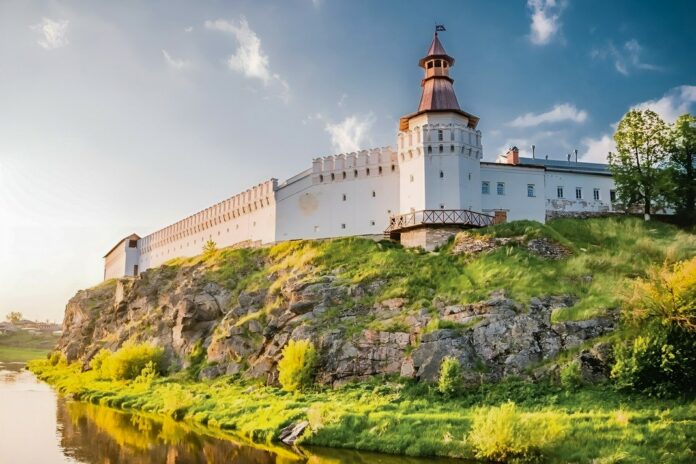 Верхотурский кремль.