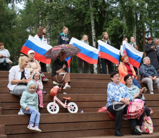 Три цвета единства