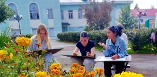 125 художников в парке
