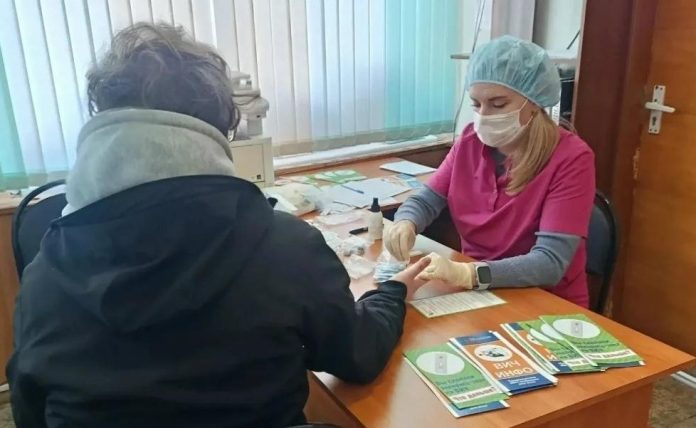 Знать свой ВИЧ-статус важно независимо от самочувствия и возраста